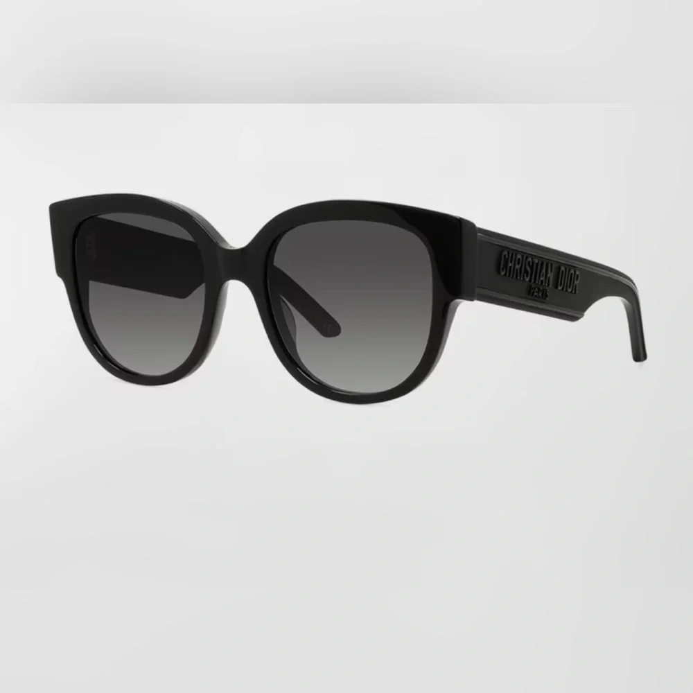 Dior Black Gradient Smoke Lens Women’s Sunglasses (NWT)